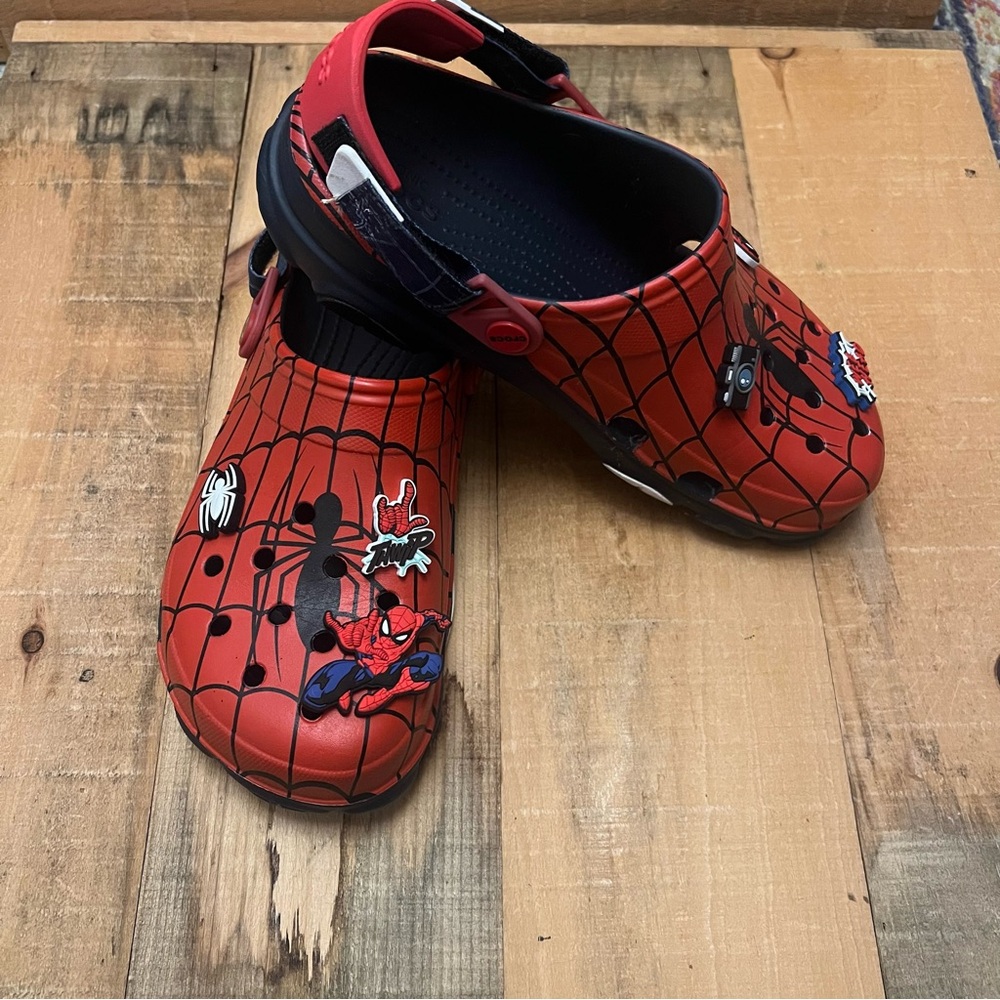 Spider-Man All- Terrain Clogs Crocs EUC